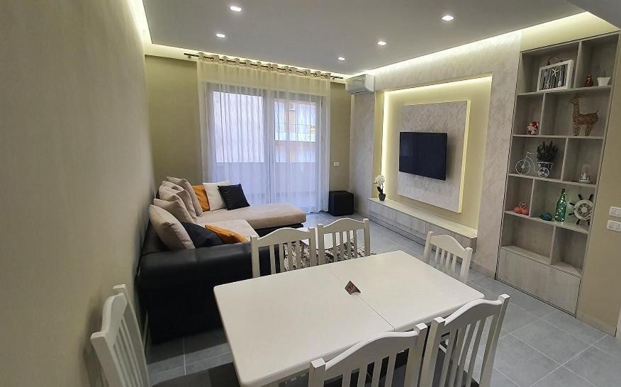 Deluxe Apartment Vlore Exterior photo